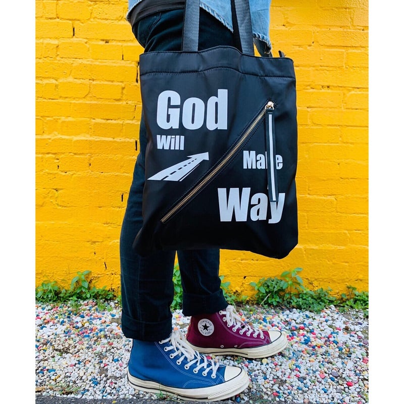 外袋＋拉鍊小包，零錢小物好收納好整理！兩款設計－相信神／神開路讓你信心飽滿面對每一天！